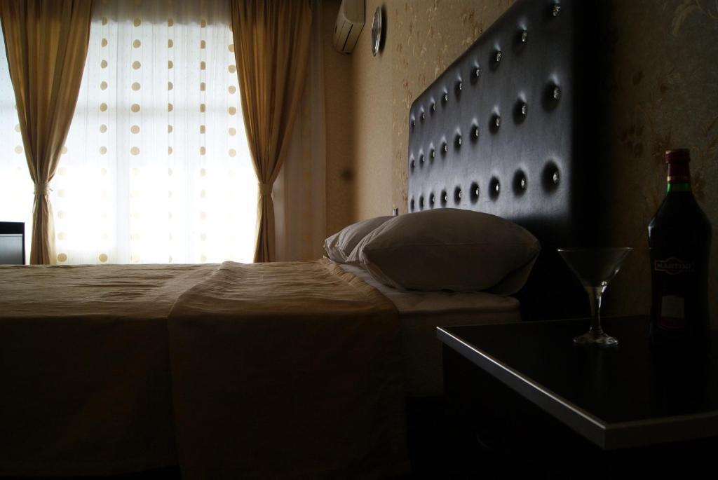 Avand Hotel Baku Quarto foto